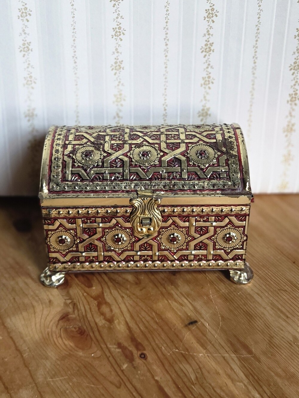 Vintage Blue Bird Confectionery Ornate Footed Chest Embossed Red Gold Tin OS